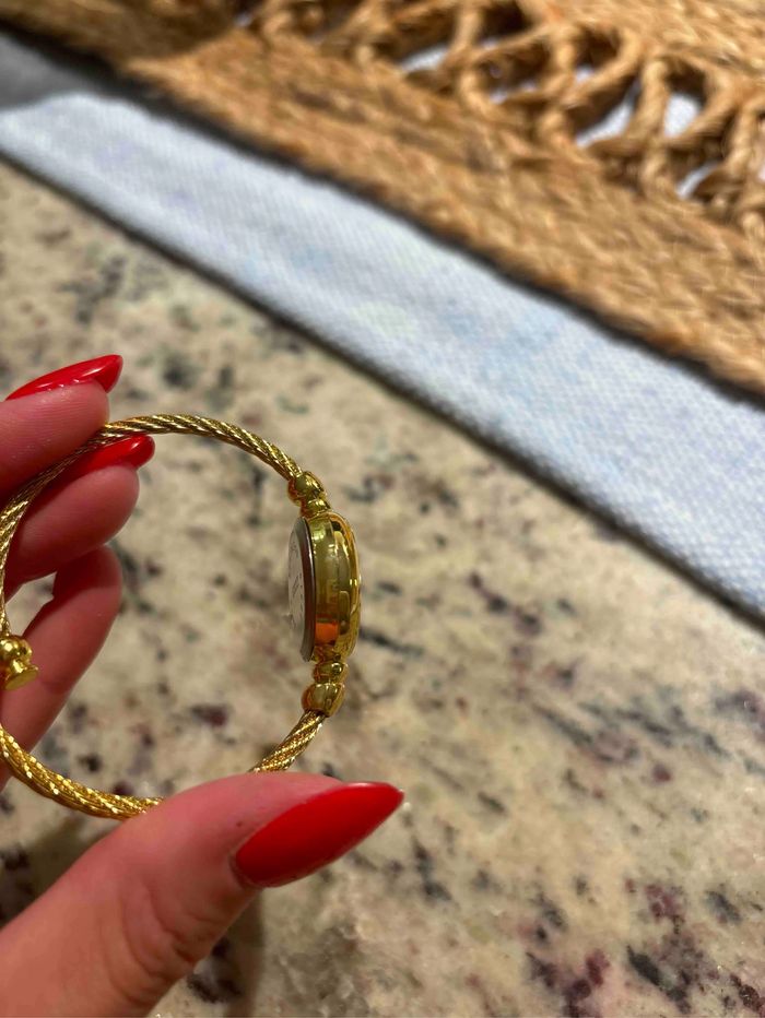 Gucci elegante doré - photo numéro 3