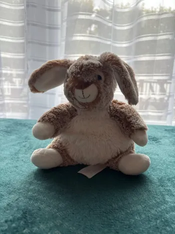 Peluche lapin tout doux