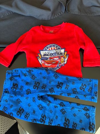 Pyjama chaud tout doux Cars Disney Mcqueen 24 mois