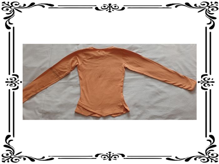 Tee shirt 10 ans. - photo numéro 2