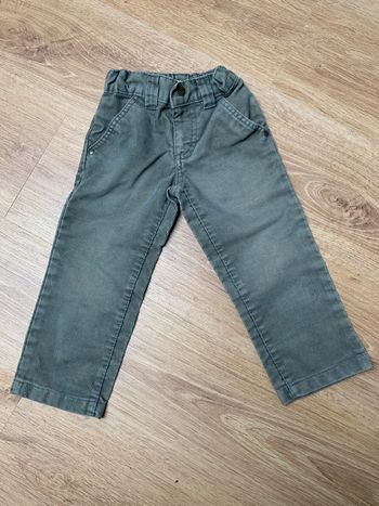 Pantalon gris/kaki 3 ans
