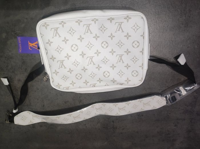 Sacoche louis Vuitton - photo numéro 2