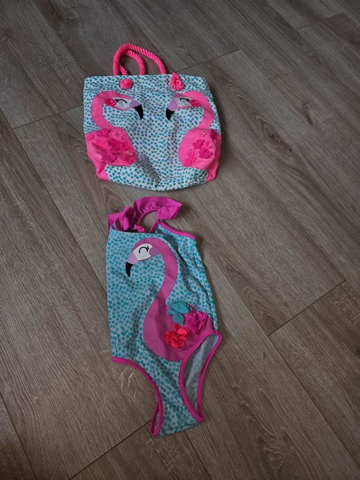 Maillot de bain fille et son sac assorti 3 ans - photo numéro 5
