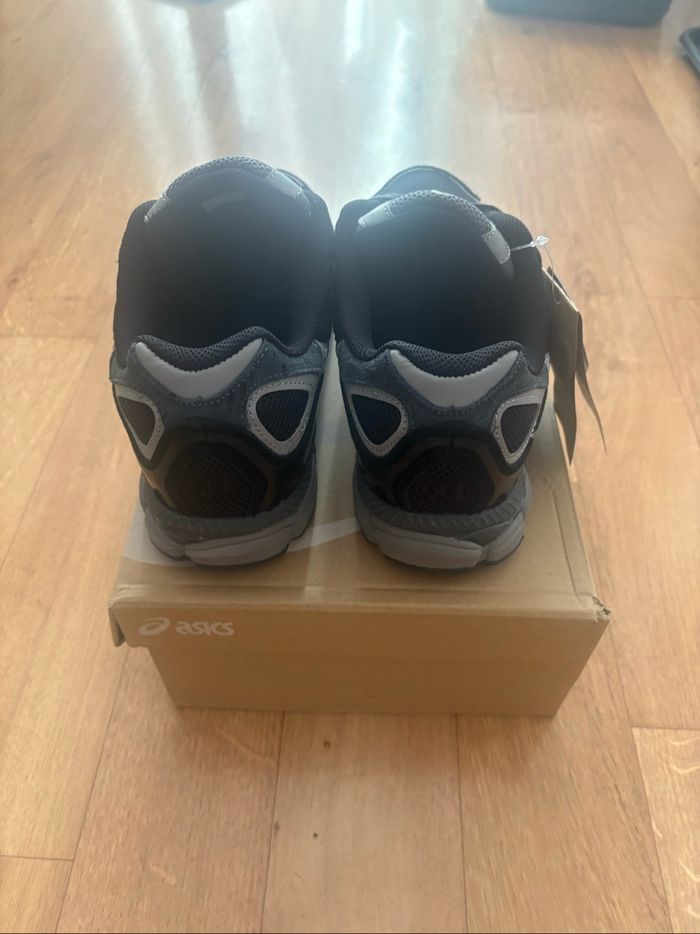 Asics gel nyc noir taille 42 neuf - photo numéro 6