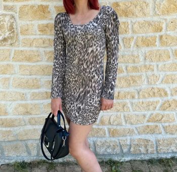 Robe manches longues motif léopard