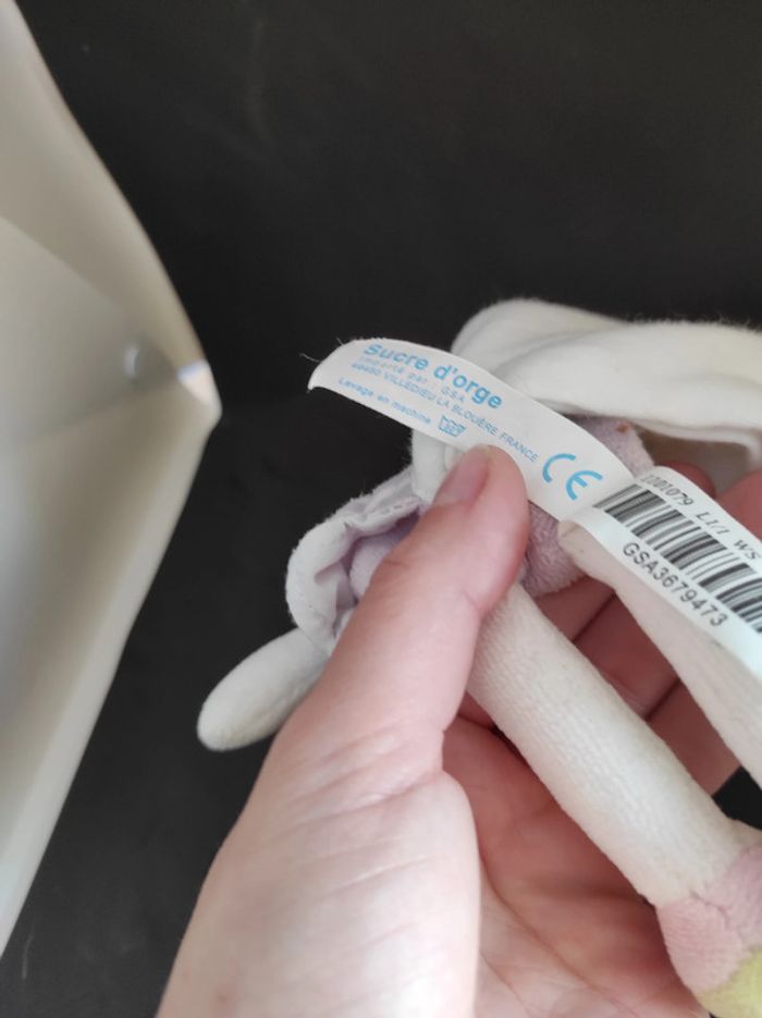 poupée fille cajou sucre d'orge doudou plat mouchoir #geektradedoudou - photo numéro 4