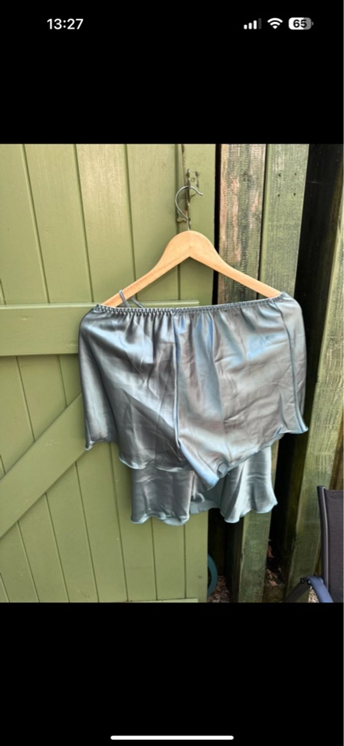 Pyjama et peignoir vert - photo numéro 5