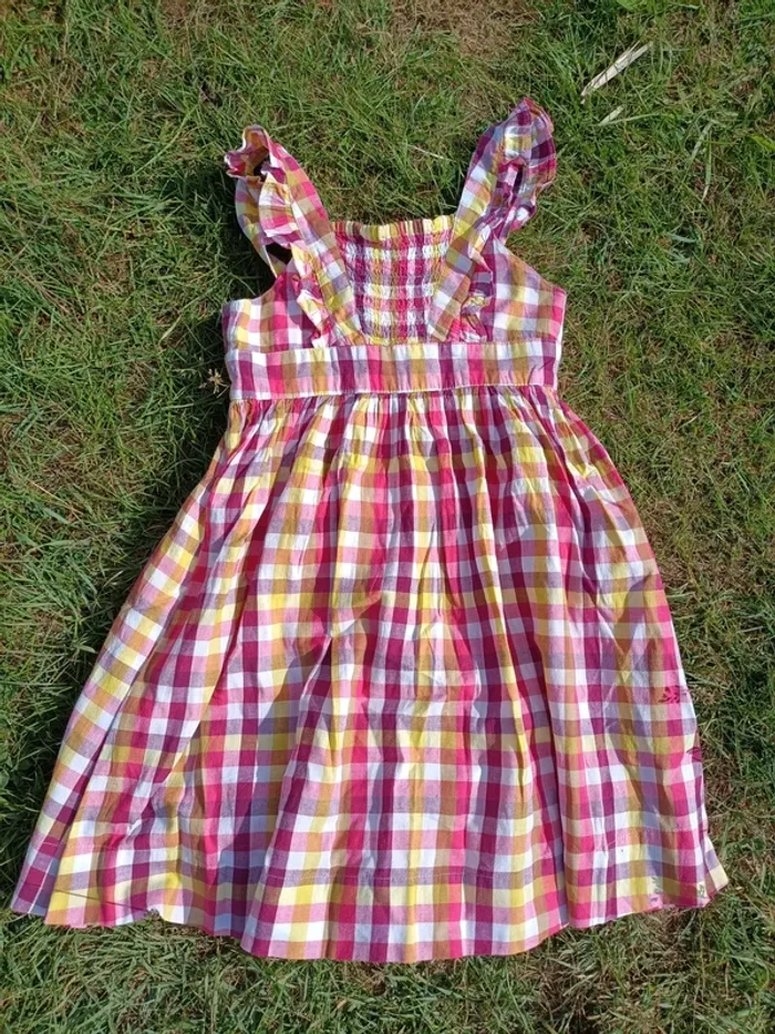 Jolie robe à carreaux