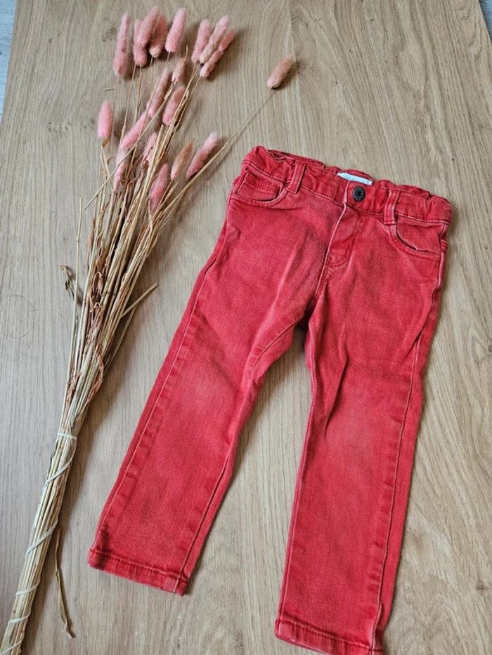 Jeans rouge obaibi 18 mois