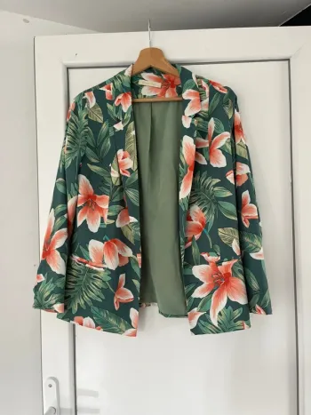 Veste à fleurs