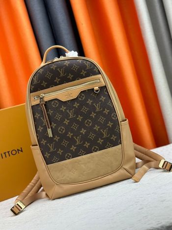 Louis Vuitton  Outdoor M12624