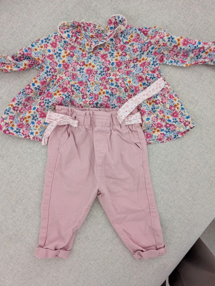 Ensemble fleuri bébé 9mois