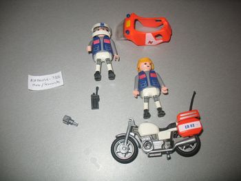 LOT DE 2 FIGURINES SECOURISTES "PLAYMOBIL" - Réf.3924 - n°16