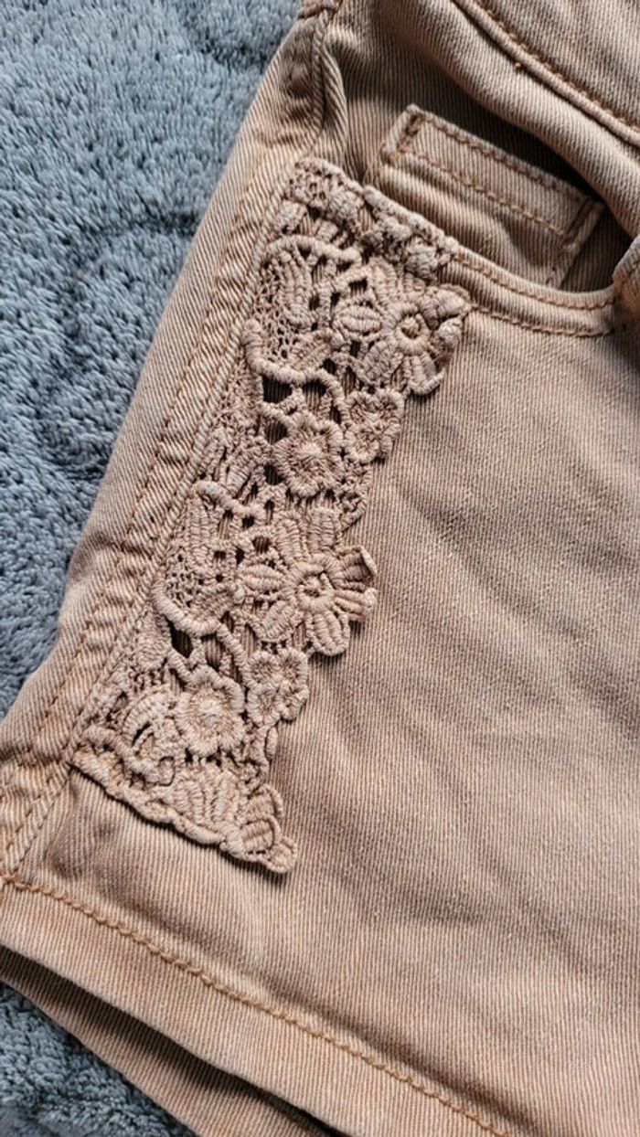 Short dentelle 6 ans - photo numéro 2