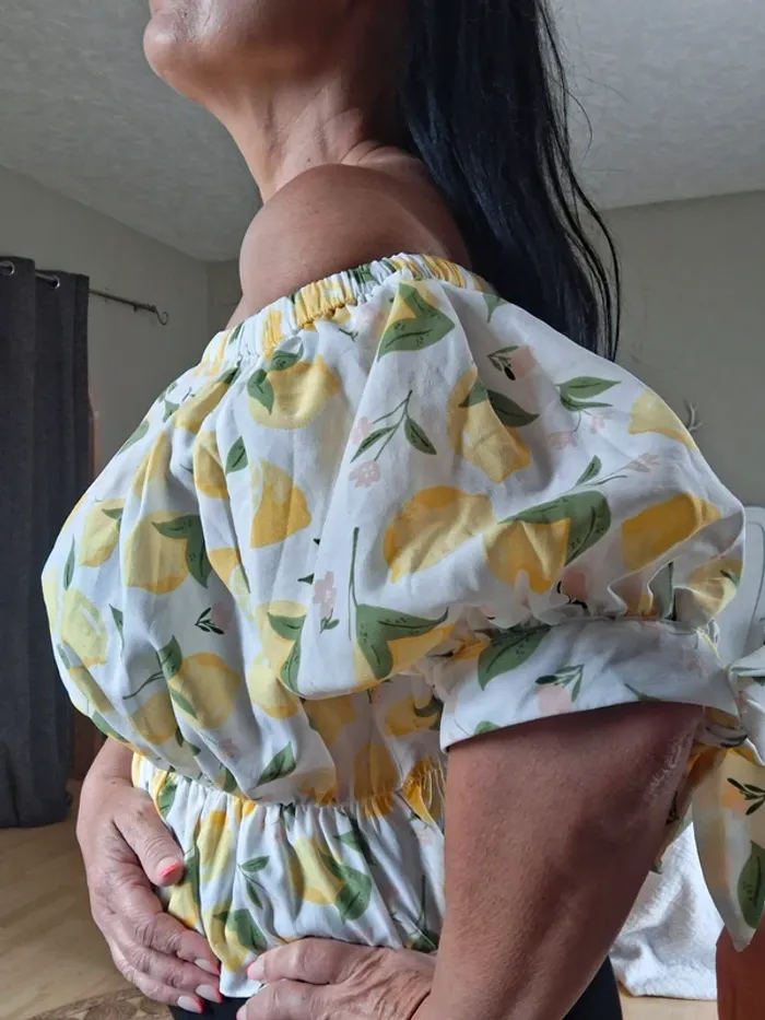 Top citrons et fleurs Jennyfer taille M - photo numéro 7