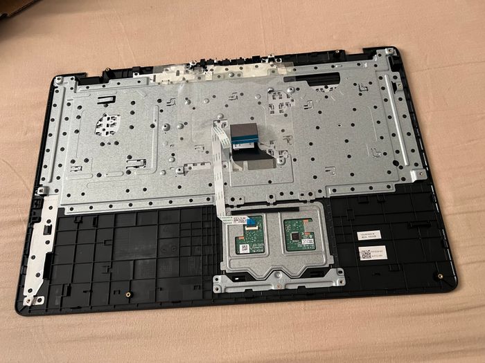 Clavier AZERTY + plasturgie supérieure – Acer Aspire ES1-732 (modèle N16C3) - photo numéro 2