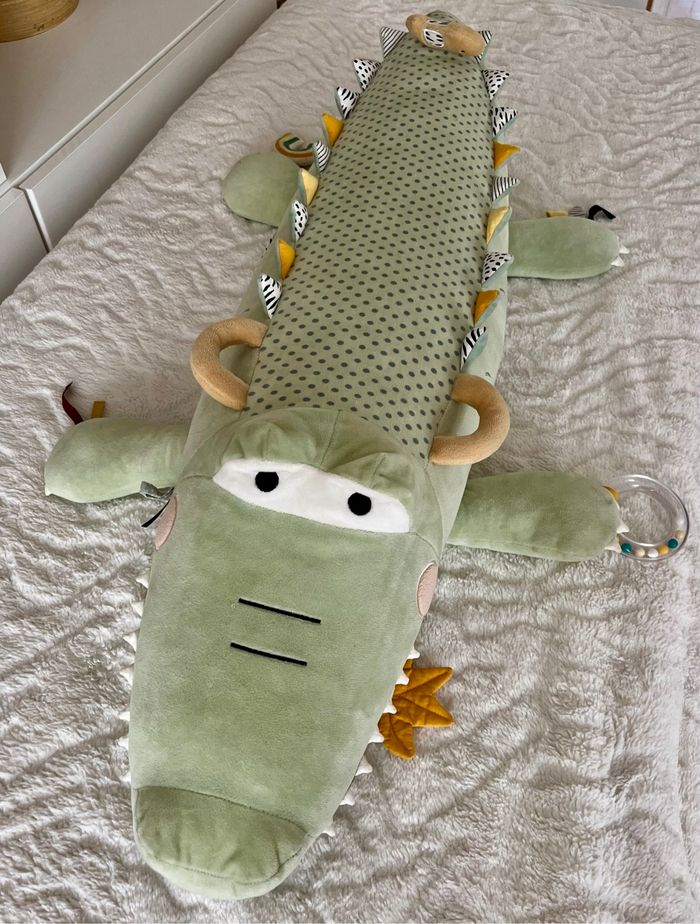 Peluche d activités Crocodile Vertbaudet