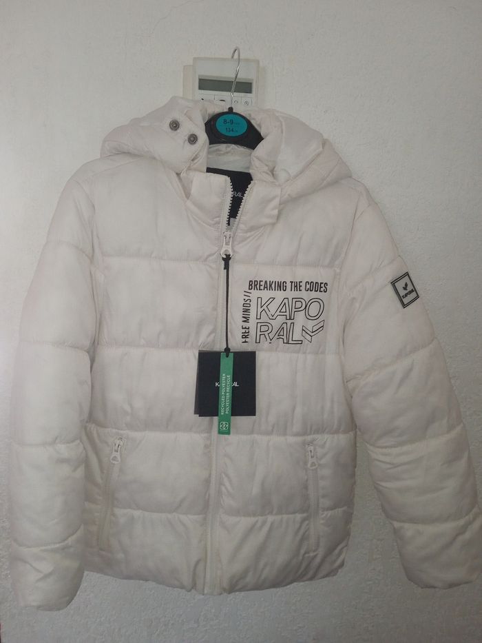Doudoune Kaporal à capuche amovible taille 8 ans