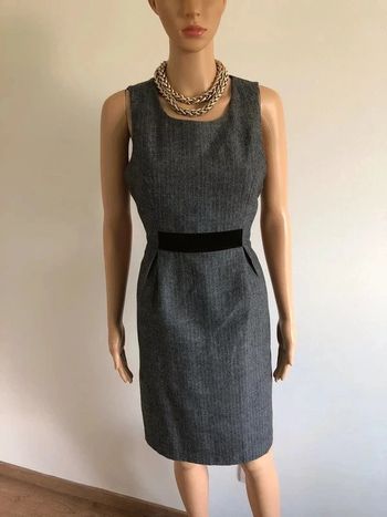 Robe d'hiver grise et noire neuve sans manches Fever London taille 38
