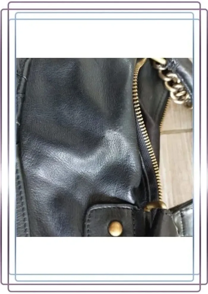 Sac à bandoulière en cuir Sabrina, bon état mais quelques petites traces, 35x40 - photo numéro 9