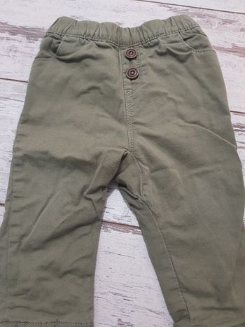 Pantalon tape à l'oeil 9 mois