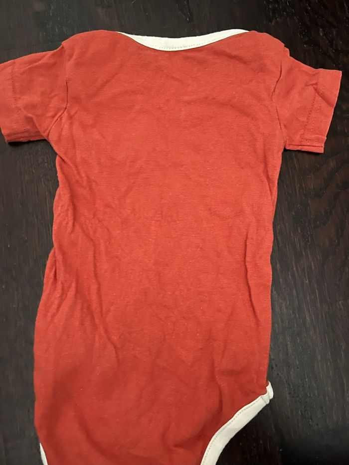 Lot 4 Bodys Bébé Garçon 6 Mois (Kiabi & Snoopy) - Manches Courtes - photo numéro 4