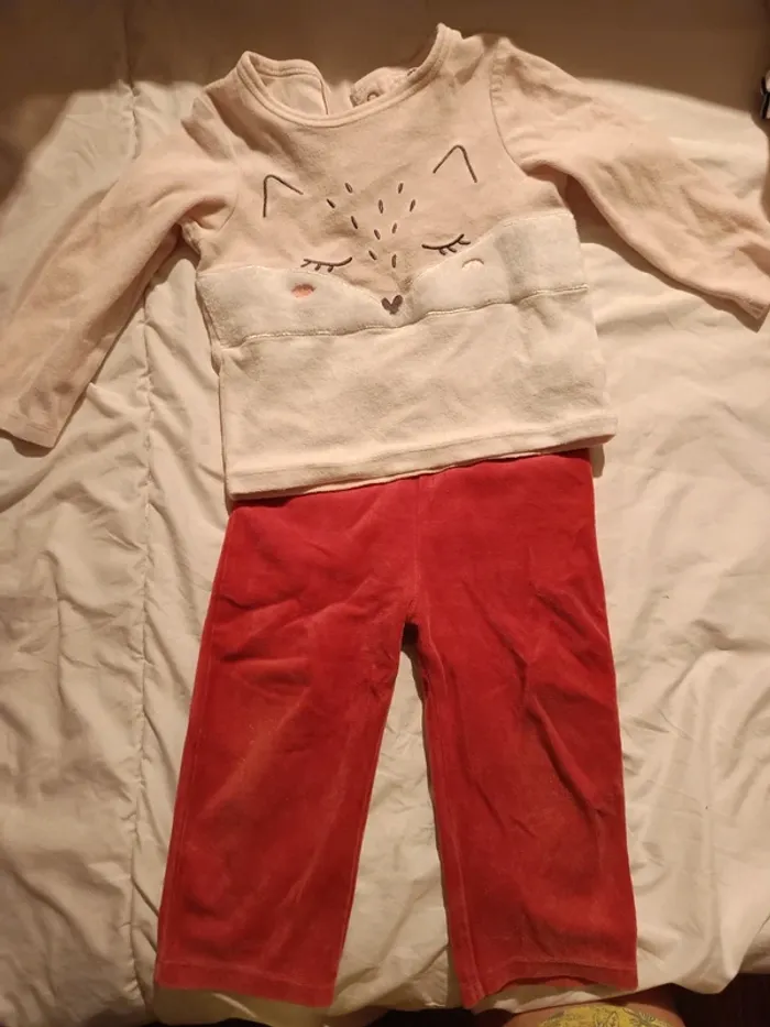 Pyjama velours 24 mois