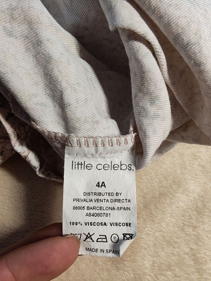 Jolie robe fleurie - photo numéro 3