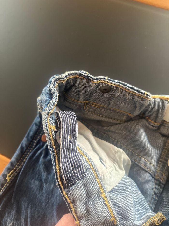 Jean garçon Zara avec plein de détails sympa - photo numéro 4