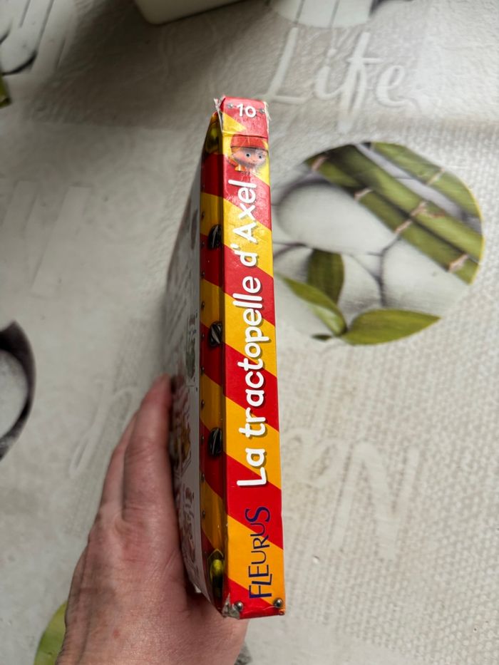 Livre p’tit  garçon 10 - photo numéro 6