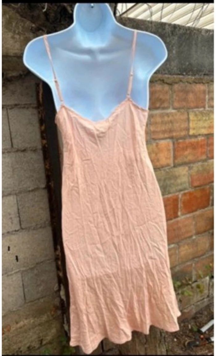 Magnifique robe neuve Maje, taille 2, jamais portée avec étiquette d’origine (prix initial 720 €) - photo numéro 4