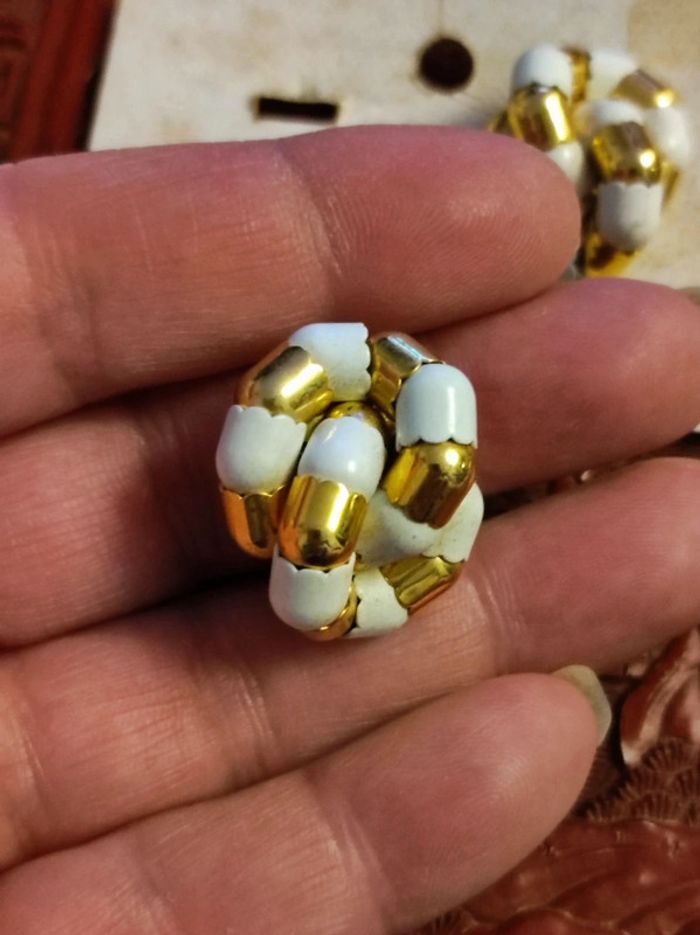 Boucles d'oreilles fantaisie - photo numéro 6