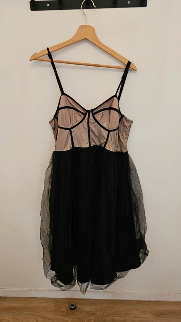 Robe à voile noir - photo numéro 3