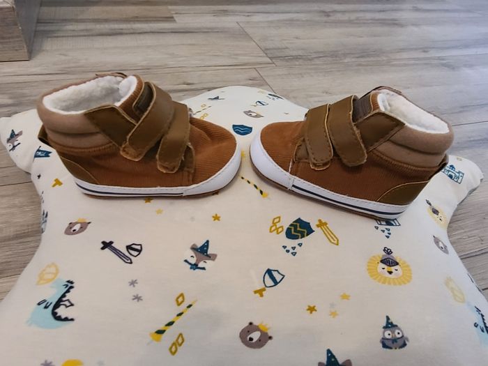 Chaussure obaibi 1/6mois