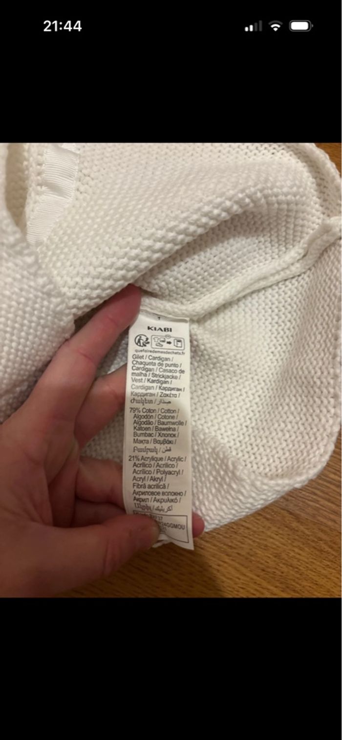 Joli gilet à bouton chaud blanc fille kiabi 24 mois neuf - photo numéro 9