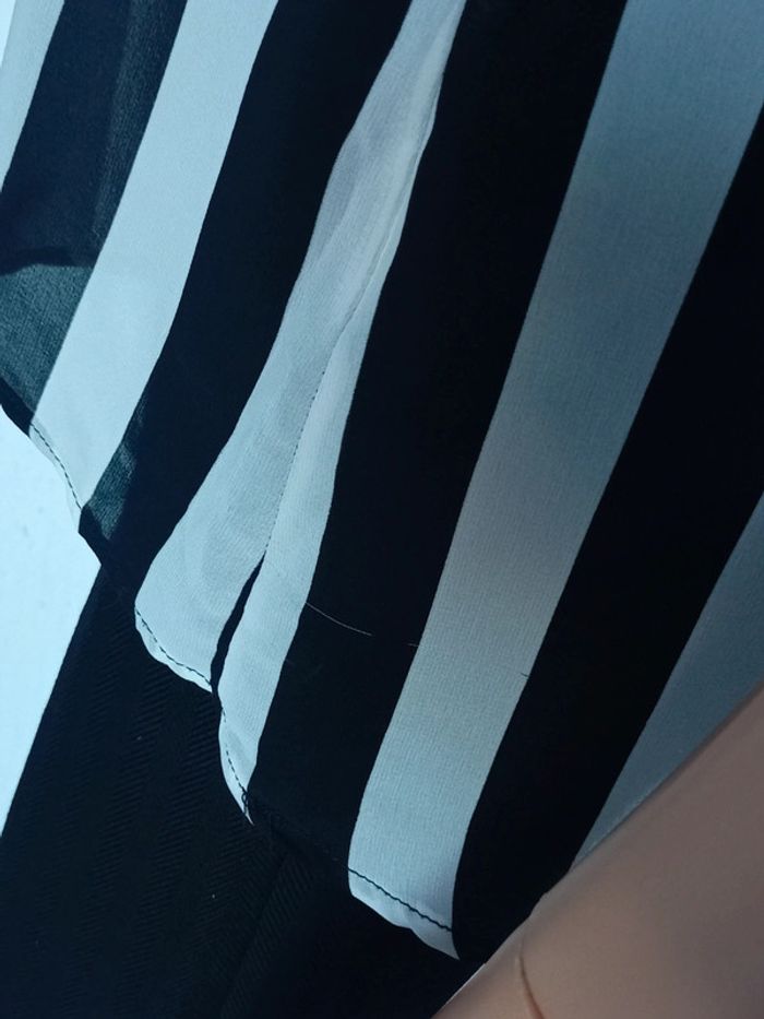 Chemisette noir et blanche à rayures XS H*185 - photo numéro 6