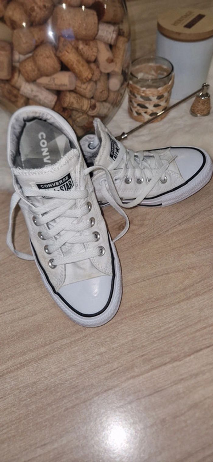 Converse - photo numéro 2