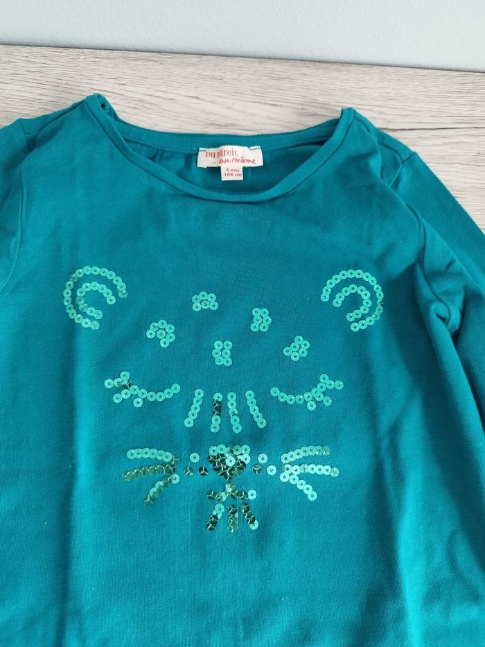 Tee-shirt manches longues fille 4 ans - photo numéro 2