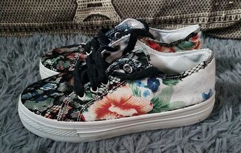 Basket fleurie avec dentelle 40