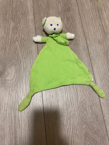 Peluche doudou plat Ours vert Mustela Musti 40cm