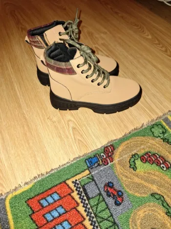 Bottines garçon 31 neuves