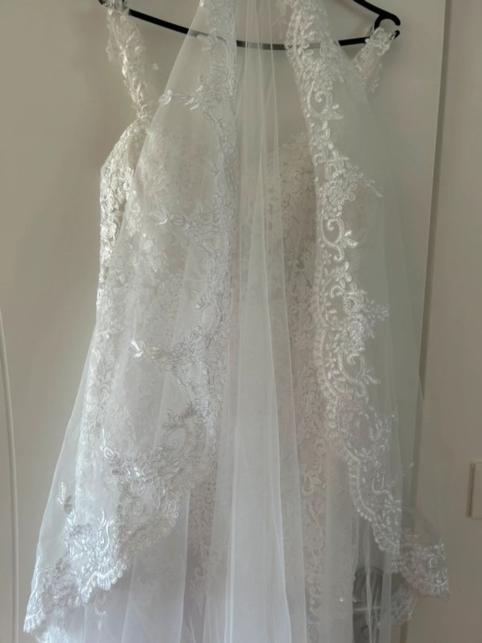 Robe de mariée + voile - photo numéro 10