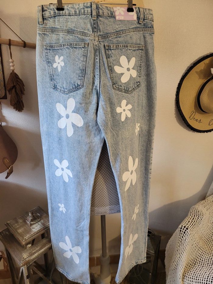 Jeans fleurs - photo numéro 2
