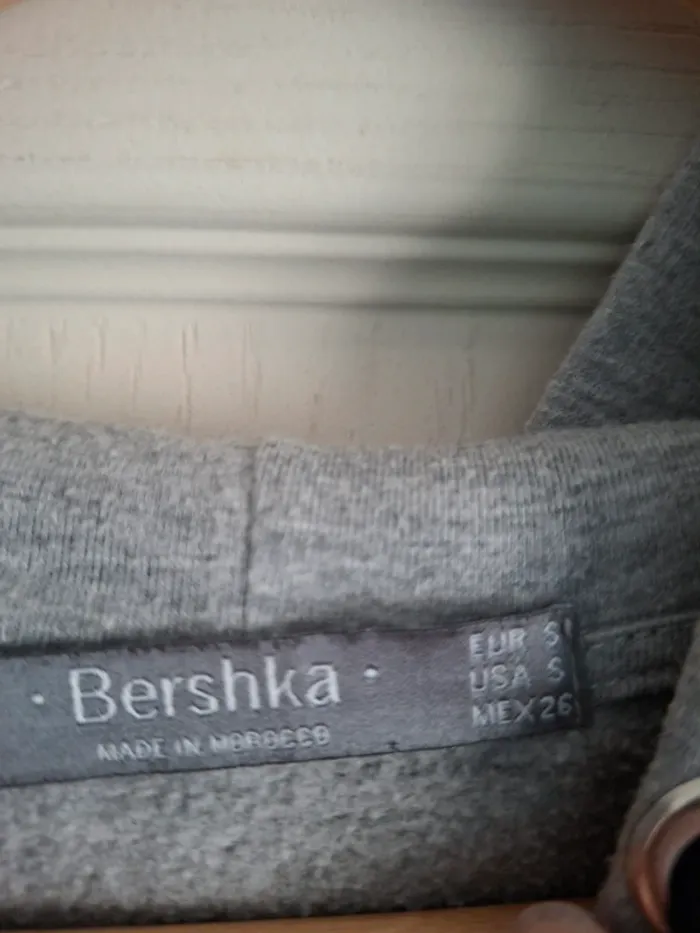 Sweat Bershka T36 - photo numéro 3