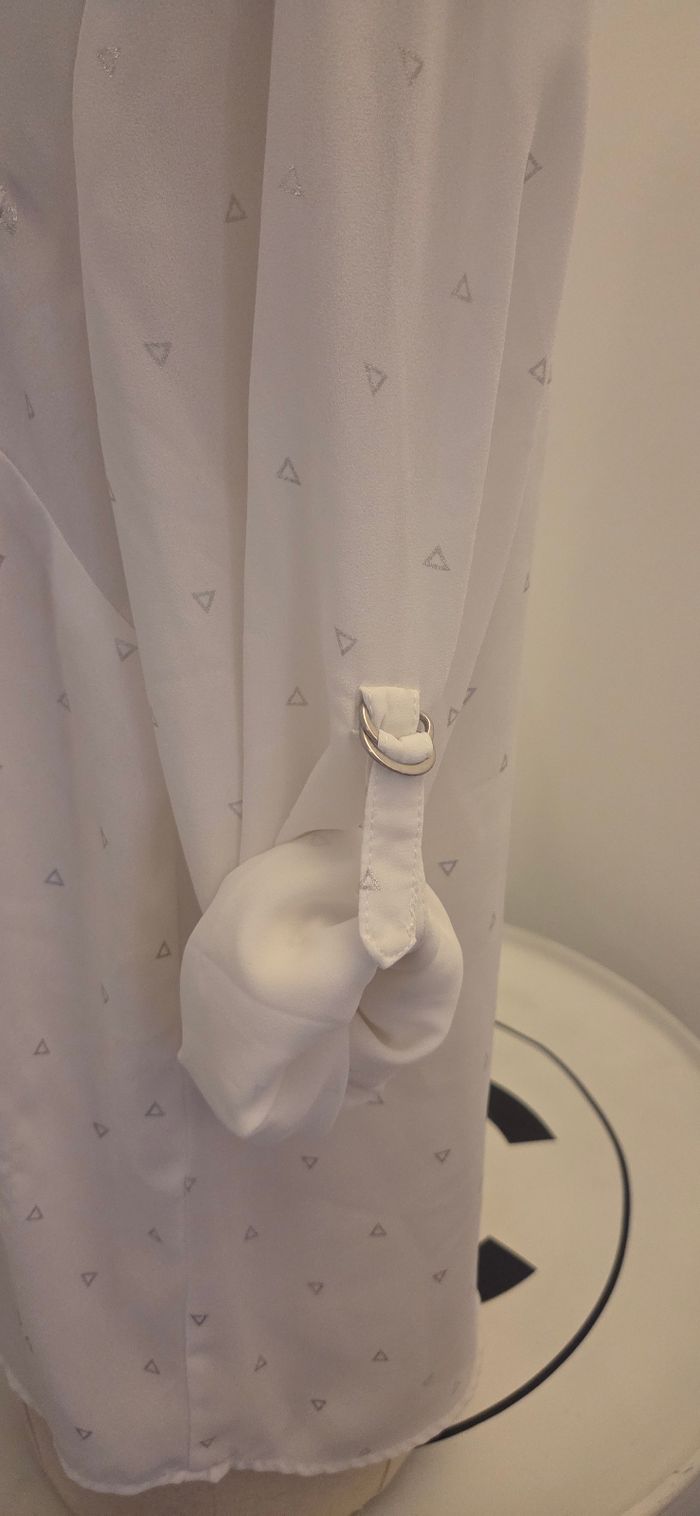 Blouse Cache Cache blanche  fluide & élégante – détails zippés – T38 – excellent état - photo numéro 4