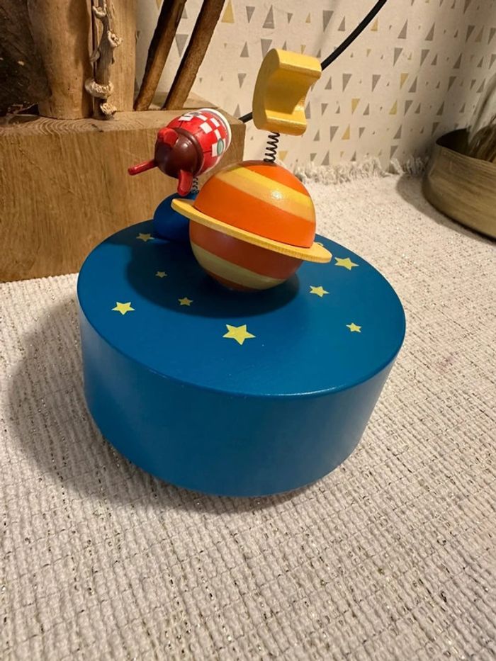 Très belle boîte à musique Janod - photo numéro 2