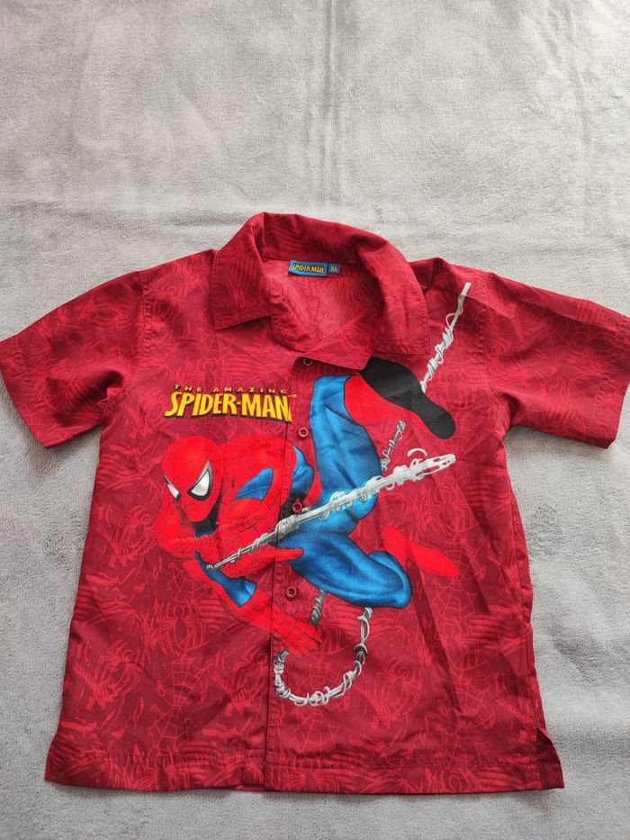 Chemise manches courtes 8 ans
Spiderman