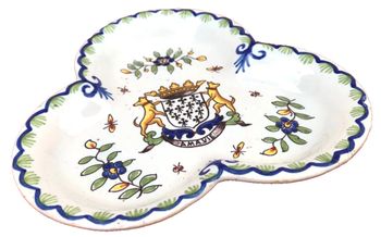 Années 1900 Coupelle Faïence de Desvres Charles-François Fourmaintraux-Courquin Armoirie A MA V