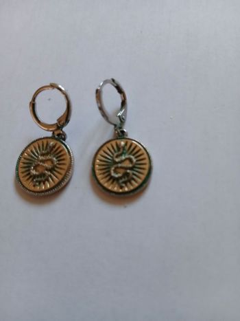 Boucle d oreille 
