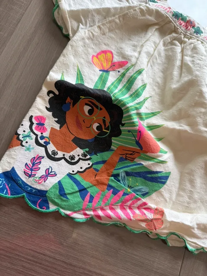 T-shirt fille Disney taille 8 ans - photo numéro 2